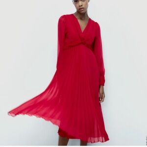Zara Hot Pink Pleated Chiffon Maxi Dress Size‎ Small